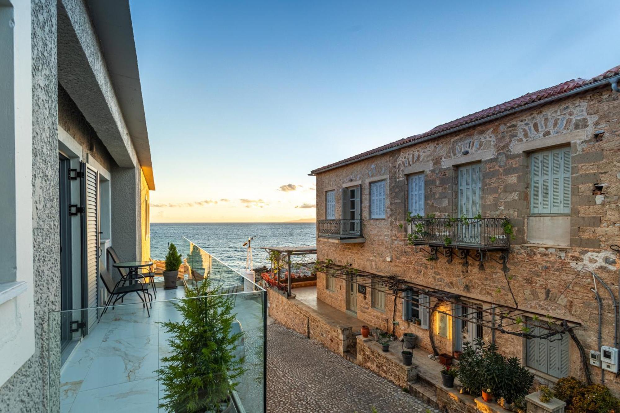Marina Apartments Kardhamili Exterior foto